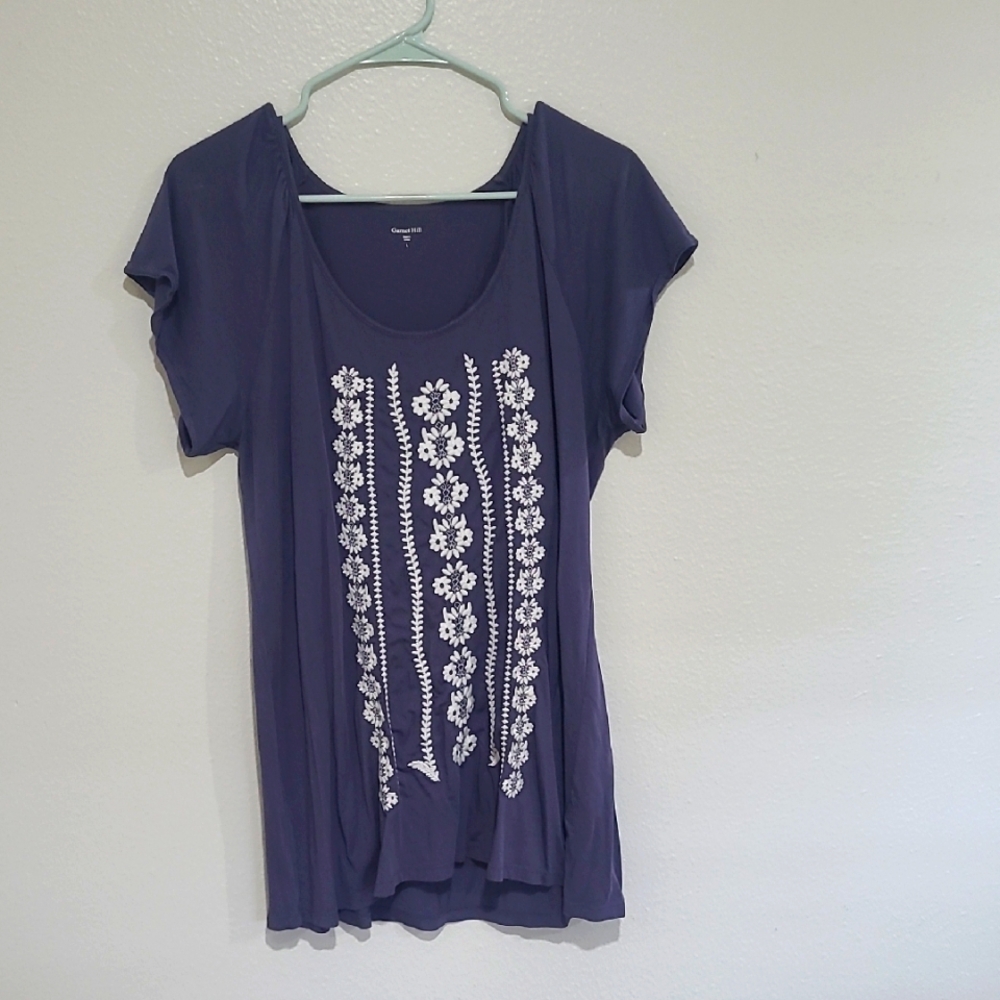 Garnet Hill navy blue embroidered top L